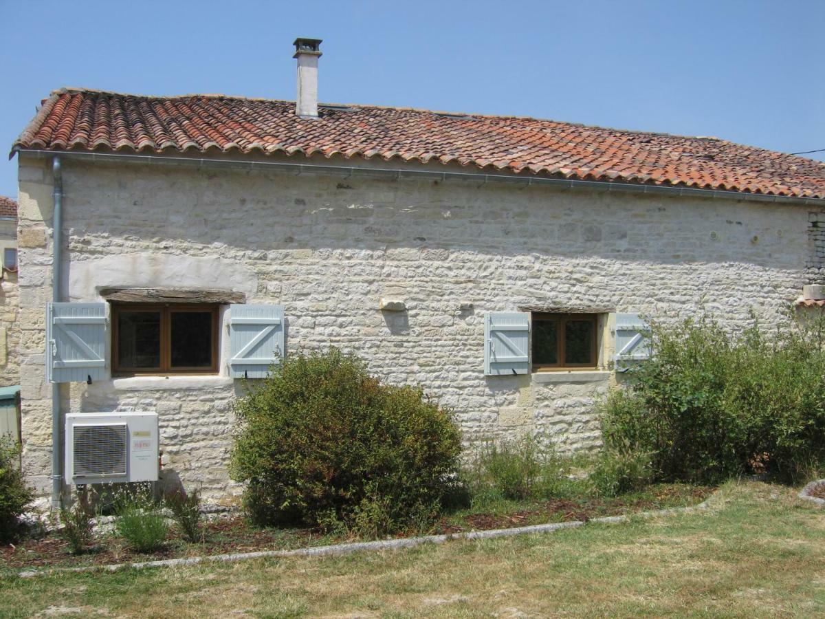 Gite du Puits - Bréville Extérieur photo